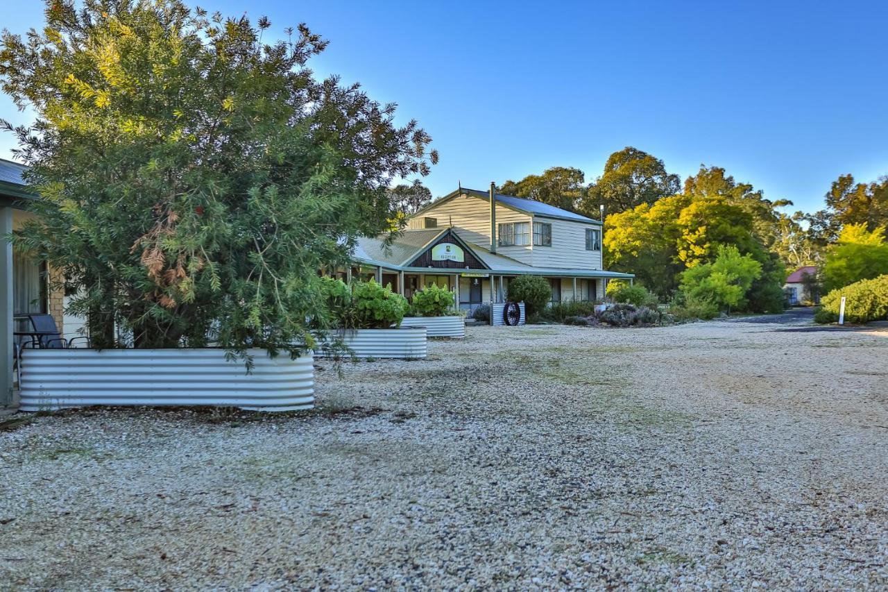 Mountain View Motor Inn & Holiday Lodges Halls Gap Exterior foto